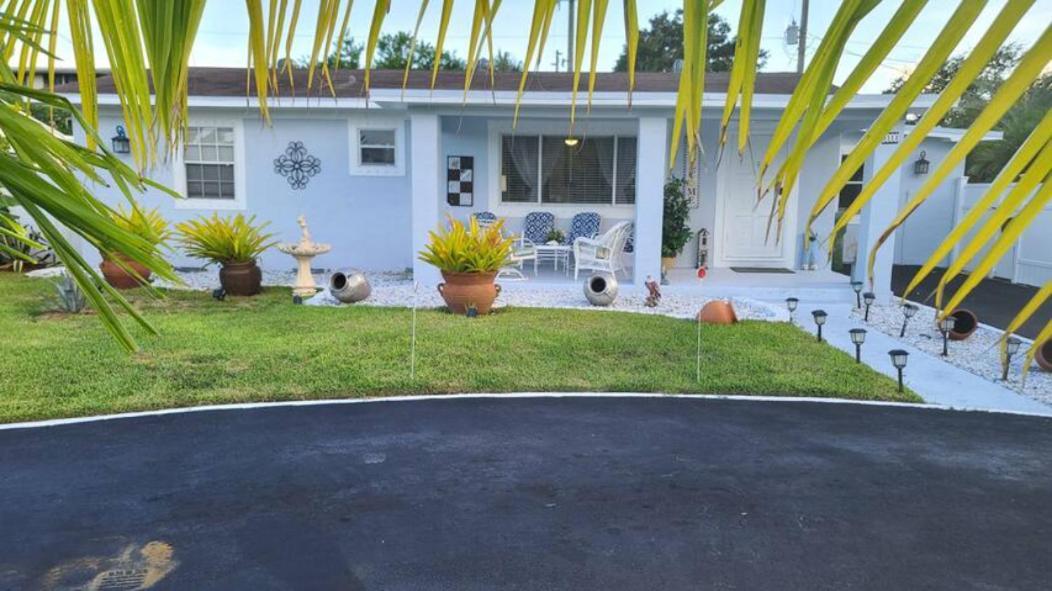Palm Springs 3-Bedroom 2-Bath 5 Miles To The Beach 沃思湖 外观 照片