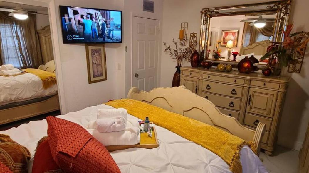 Palm Springs 3-Bedroom 2-Bath 5 Miles To The Beach 沃思湖 外观 照片