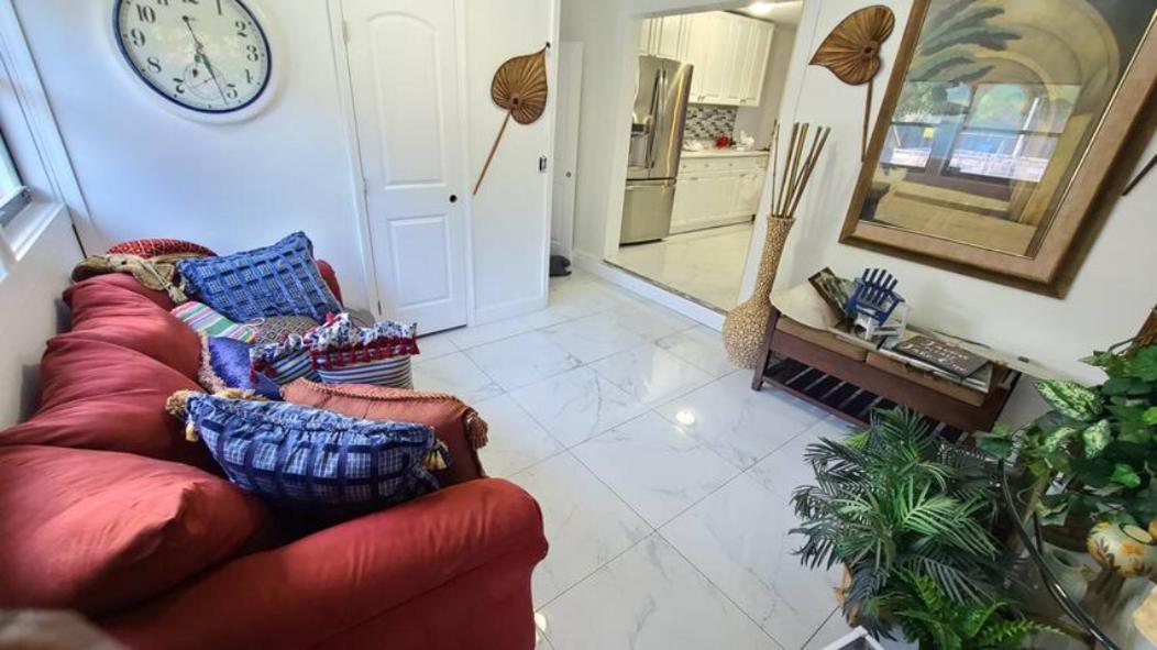 Palm Springs 3-Bedroom 2-Bath 5 Miles To The Beach 沃思湖 外观 照片