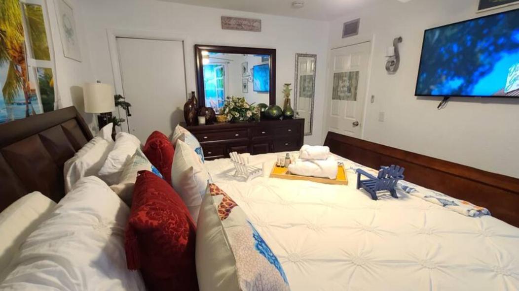 Palm Springs 3-Bedroom 2-Bath 5 Miles To The Beach 沃思湖 外观 照片